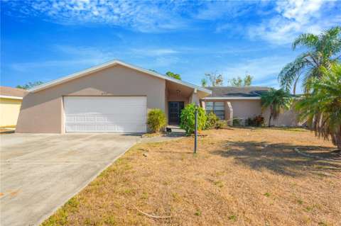 6507 Manila Palm Way, starter home for sale in Apollo Beach