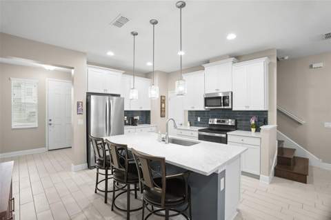 2465 Foggy Creek Circle, Clearwater FL - photo 6 of 36