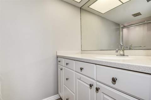 5220 Brittany Drive #509, St Petersburg FL - photo 18 of 38