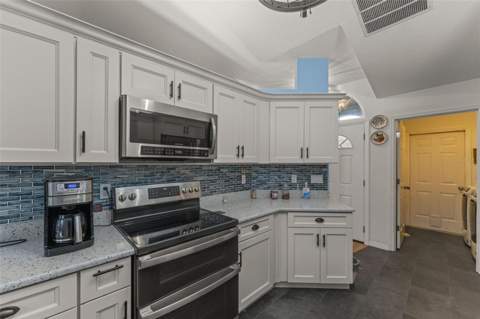 11218 Fountain Lake Boulevard, Leesburg FL - photo 16 of 58