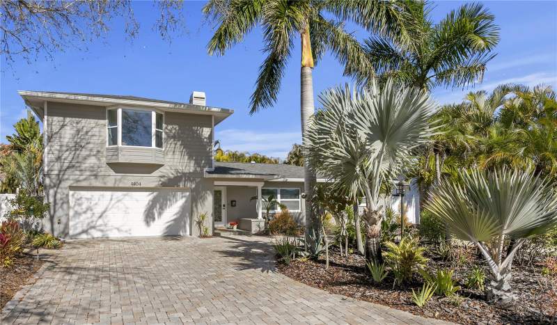 4 bedroom Single Family Residence at 6604 BLUE HERON DRIVE, PASADENA GOLF CLUB ESTATES SEC 4, ST PETERSBURG — photo 2