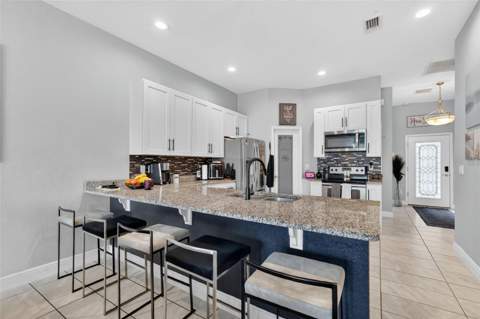 1028 Green Gate Boulevard, Groveland FL - photo 8 of 32