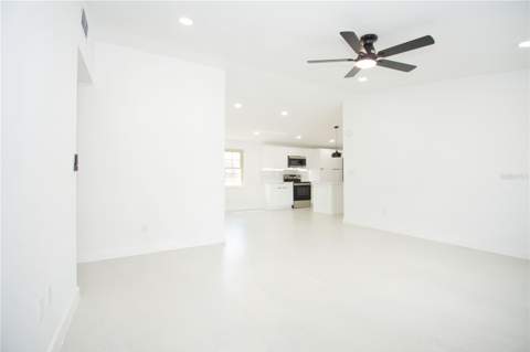 9409 Lonsdale Court, Tampa FL - photo 24 of 30