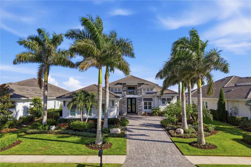 4 bedroom Single Family Residence at 17226 Salerno Drive, Lake Club Ph IV Subph B-1 Aka Genoa, Bradenton — photo 1