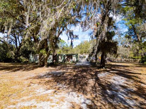 8725 Treasure Island Road, Leesburg FL - photo 16 of 28
