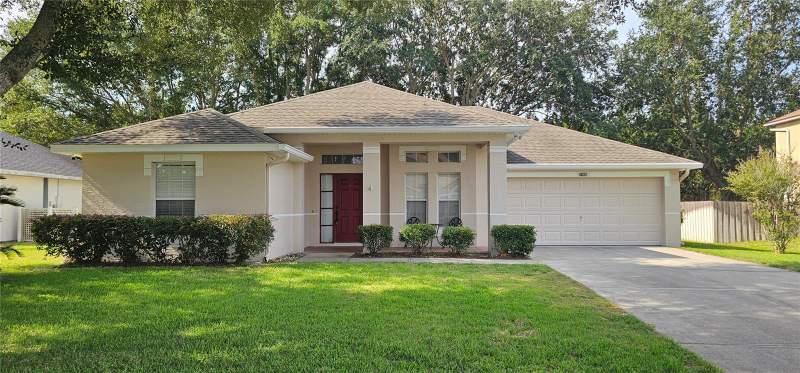 1068 VANDERBILT DRIVE home for sale in Eustis Remington Club Homes for Sale: Median $301K