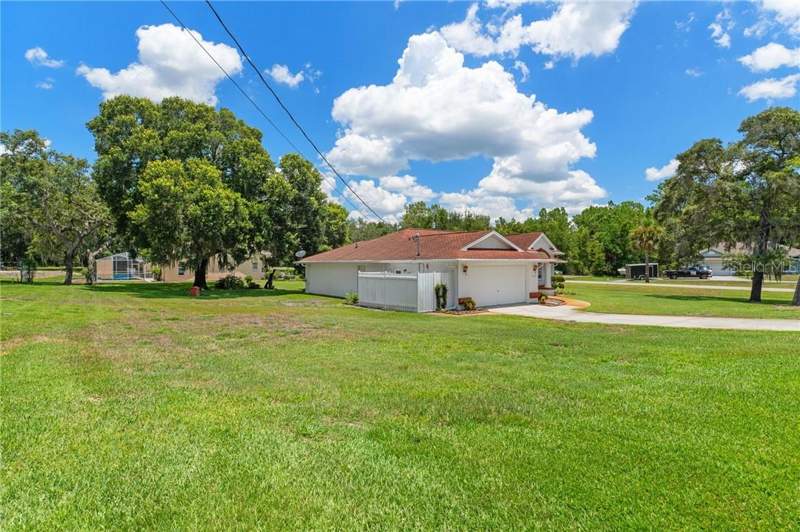 2 bedroom Single Family Residence at 7229 W Milwe Lane, Crystal River, Crystal River — photo 3