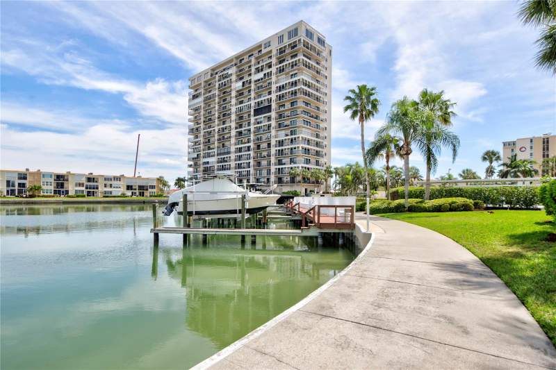 3 bedroom Condominium at 7600 Sun Island Drive #804, Bay Island Group 14, South Pasadena — photo 4