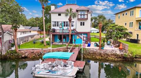 1424 SE 5Th Avenue, home for sale in Crystal River 34429