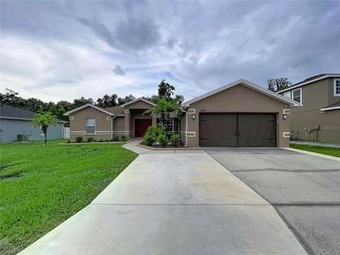 3217 Enclave Boulevard, $300k–$500k for sale in Mulberry