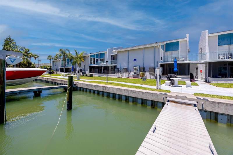 1 bedroom Condominium at 159 Medallion Boulevard #F, Madeira Beach Yacht Club Condo, Madeira Beach — photo 2