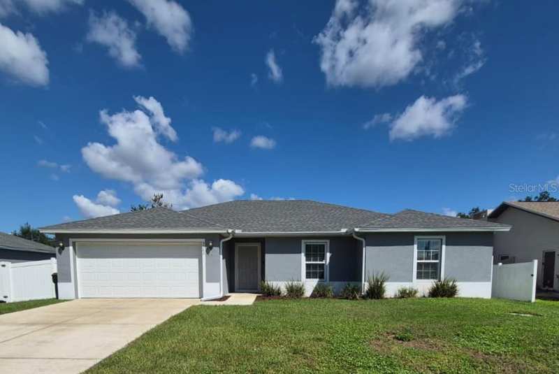4 bedroom Single Family Residence at 3302 Manhattan Street, Port Charlotte Sub Sec 7, Port Charlotte — photo 1