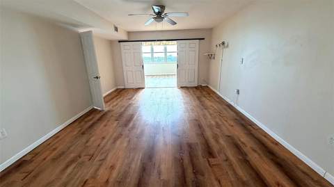 5130 Brittany Drive #807, St Petersburg FL - photo 10 of 32