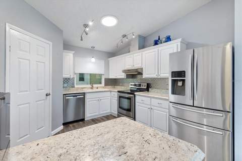 723 Heathrow Avenue, The Villages FL - photo 17 of 39