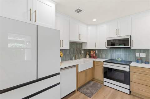 8051 26th Avenue, St Petersburg FL - photo 15 of 64