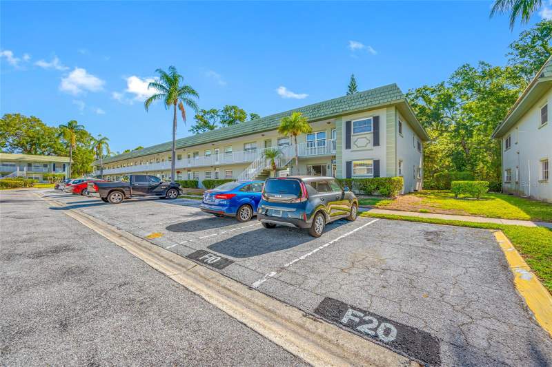 2 bedroom Condominium at 1433 S Belcher Road #F9, Imperial Court Apt, Clearwater — photo 2