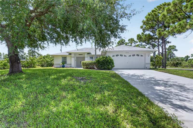 3 bedroom Single Family Residence at 12131 Vaughan Avenue, Port Charlotte Sec 056, Port Charlotte — photo 1