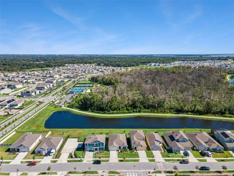 5 bedroom Single Family Residence at 2009 Myrtle Pine Street, Storey Creek Ph 1, Kissimmee — photo 2