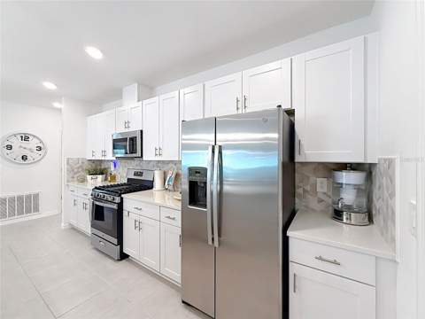 33916 Sky Blossom Cir, Leesburg FL - photo 10 of 29