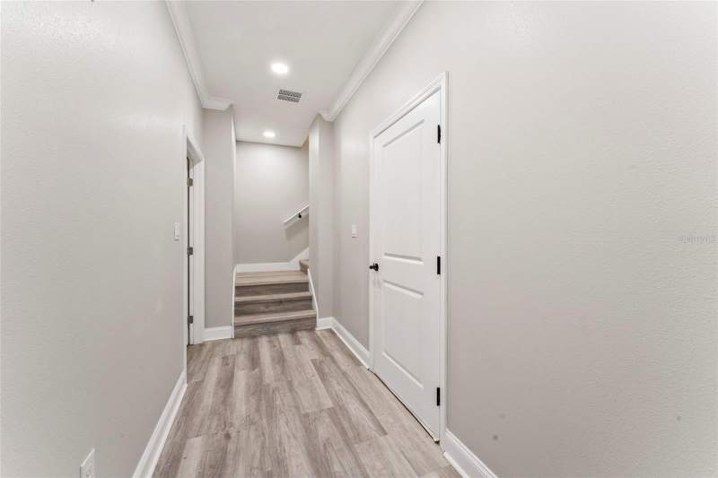 3 bedroom Townhouse at 809 W Linebaugh Avenue #5B, Tampa, Tampa — photo 2