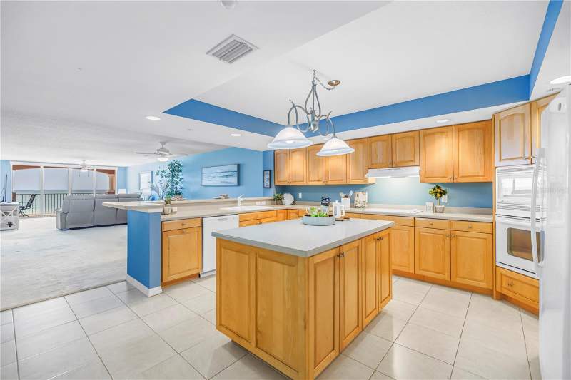3 bedroom Condominium at 16326 Gulf Boulevard #308, La Contessa Condo, Redington Beach — photo 5