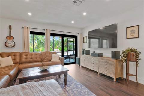 4400 Columbus Way, St Petersburg FL - photo 9 of 48