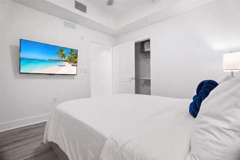 11500 Gulf Boulevard #603, Treasure Island FL - photo 20 of 49
