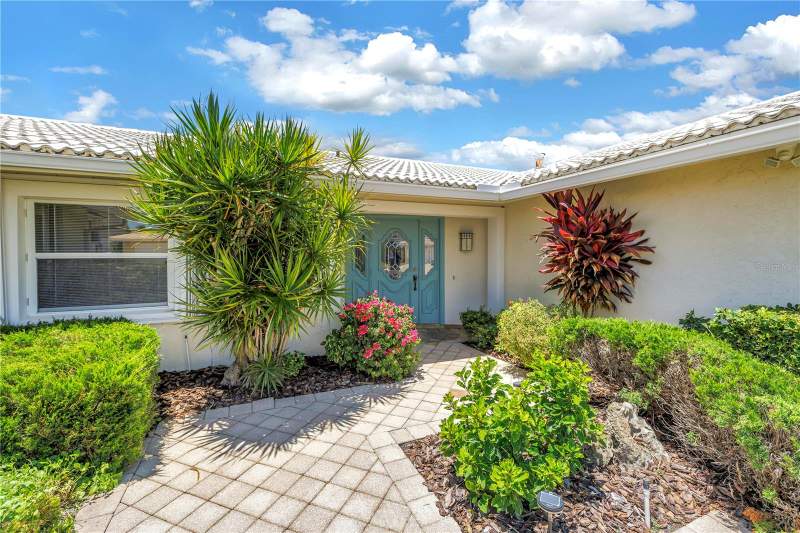 4 bedroom Single Family Residence at 2067 Massachusetts Avenue, Venetian Isles, St Petersburg — photo 4