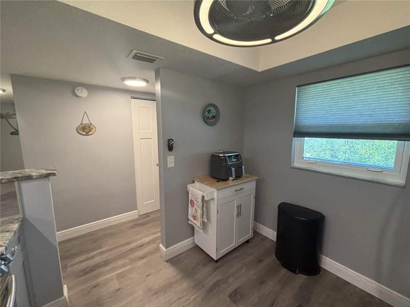 2 bedroom Condominium at 4805 Alt 19 #624, Cove Spgs Condo, Palm Harbor — photo 4