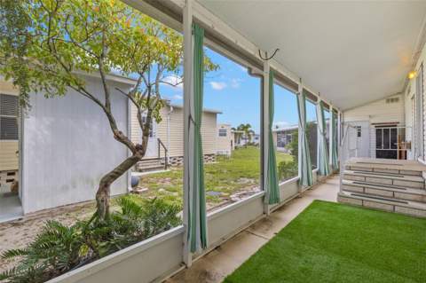 357 Mount Saxon Avenue #323, St Petersburg FL - photo 18 of 39