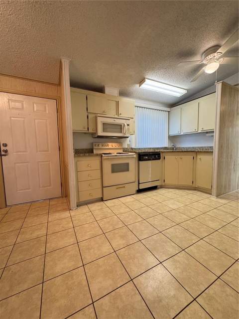 25100 Pine Hill, Leesburg FL - photo 14 of 99