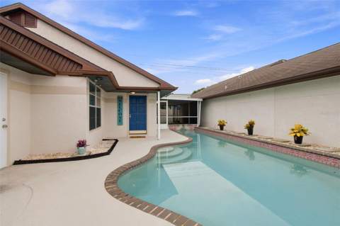 7123 Silvermill Drive, Tampa FL - photo 7 of 71