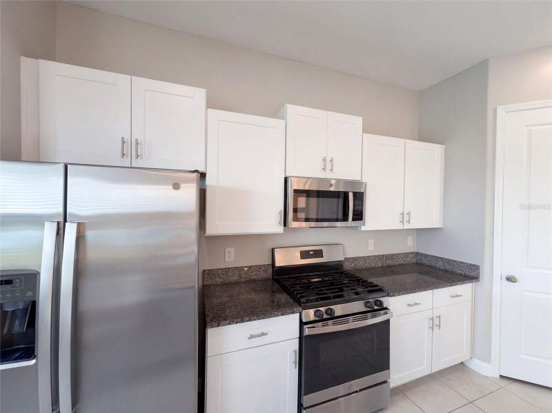 6 bedroom Single Family Residence at 9430 Channing Hill Drive, Belmont South Ph 2F, Ruskin — photo 3