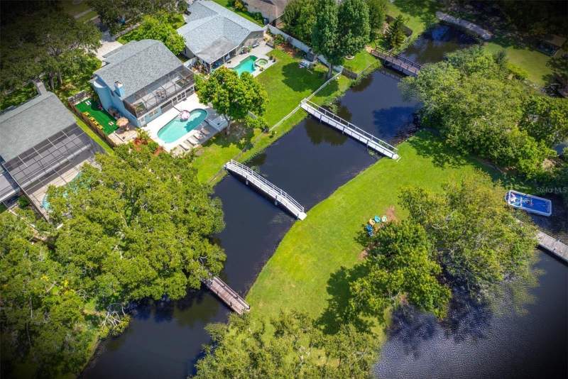 4 bedroom Single Family Residence at 2153 Karan Way, Marla Grove Estates, Clearwater — photo 3