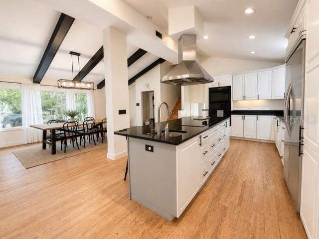 3 bedroom Single Family Residence at 1909 Old Sawmill Road, Brandon Country Estates Unit N, Brandon — photo 3