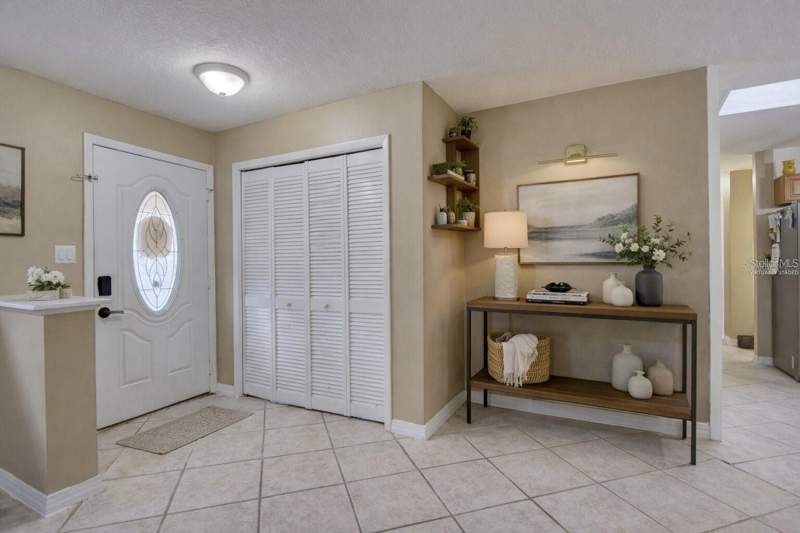 4 bedroom Single Family Residence at 31126 Prestwick Avenue, Mount Plymouth, Sorrento — photo 2