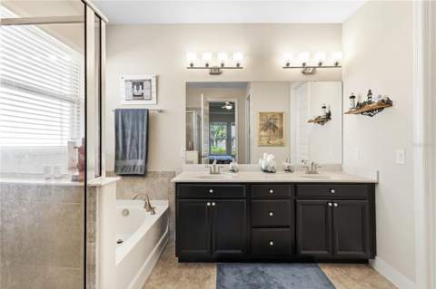 8711 Eden Cove Drive, Winter Garden FL - photo 11 of 37