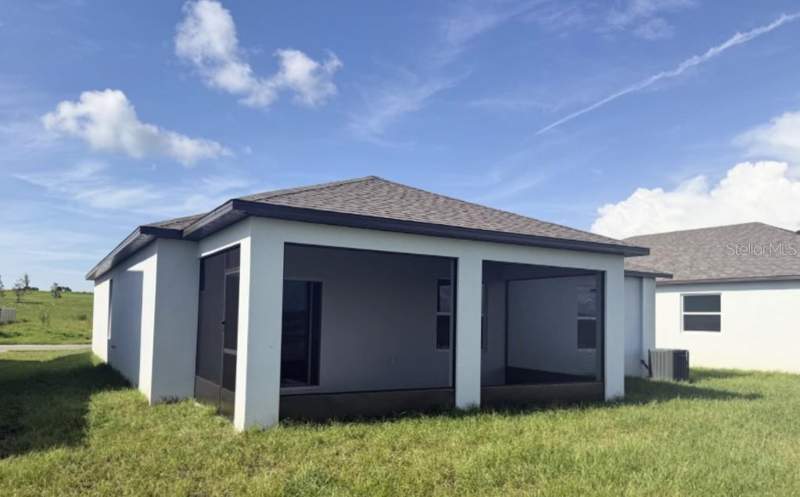 3 bedroom Single Family Residence at 31571 Wild Grape Lane, Benton Hills Phase 1, Brooksville — photo 2