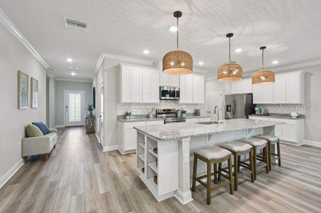 4 bedroom Single Family Residence at 8592 Oakstone Circle, Oakstone Farms, Leesburg — photo 5