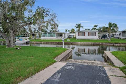 10539 Tahitian Lane #112, Largo FL - photo 14 of 32