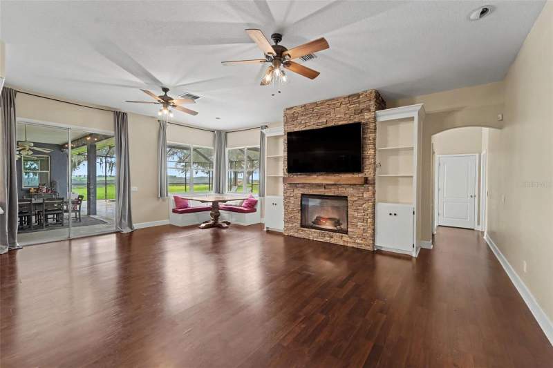 6 bedroom Single Family Residence at 37616 Sky Ridge Circle, Zephyrhills Colony Co, Dade City — photo 4