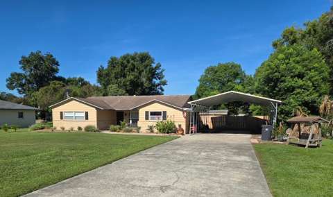 1004 Mandalay Drive, pool for sale in Brandon