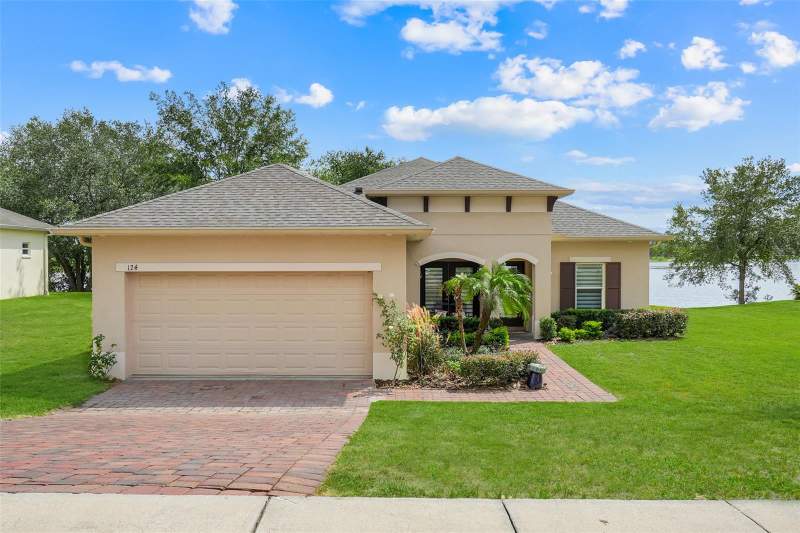 4 bedroom Single Family Residence at 124 Islabella Way, Lago Katrina, Groveland — photo 2
