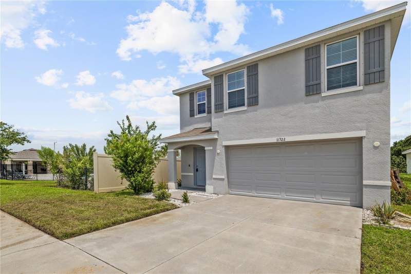 5 bedroom Single Family Residence at 11722 White Willow Lane, Ridgewood, Riverview — photo 2