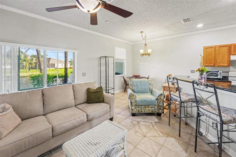 3 bedroom Townhouse at 609 Vallance Way, Brighton Bay, St Petersburg — photo 4