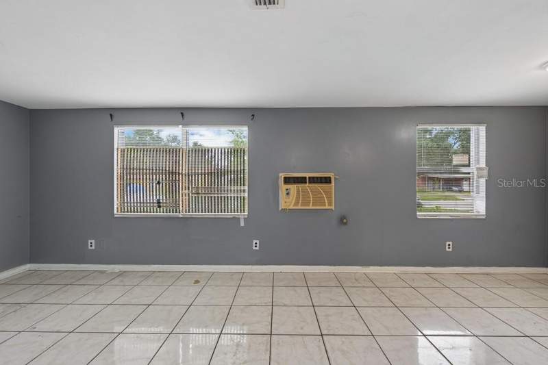 3 bedroom Single Family Residence at 5016 S 85th Street, Progress Village Unit 2, Tampa — photo 2