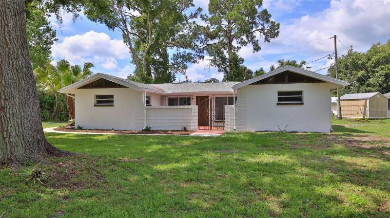 3 bedroom Single Family Residence at 2212 Woodland Drive, Florida Shores 01, Edgewater — photo 1