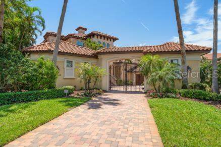 841 Ponce De Leon Drive, St Petersburg FL - photo 6 of 62