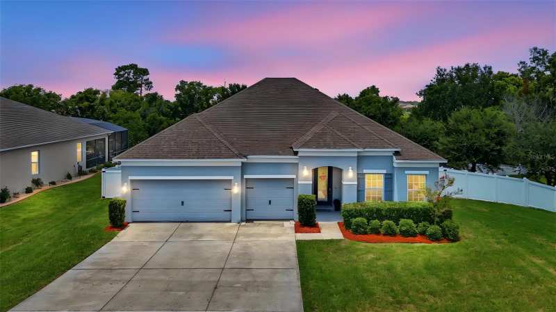 4 bedroom Single Family Residence at 1948 Bell Creek Loop, Glen Ph 11 12 & 13, Fruitland Park — photo 1