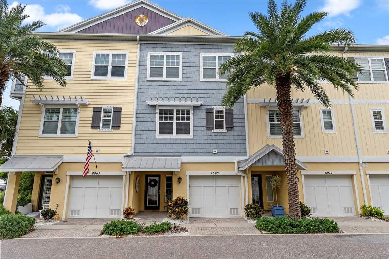 3 bedroom Townhouse at 6043 Anchorage Way, Cove At Loggerhead Marina, St Petersburg — photo 2